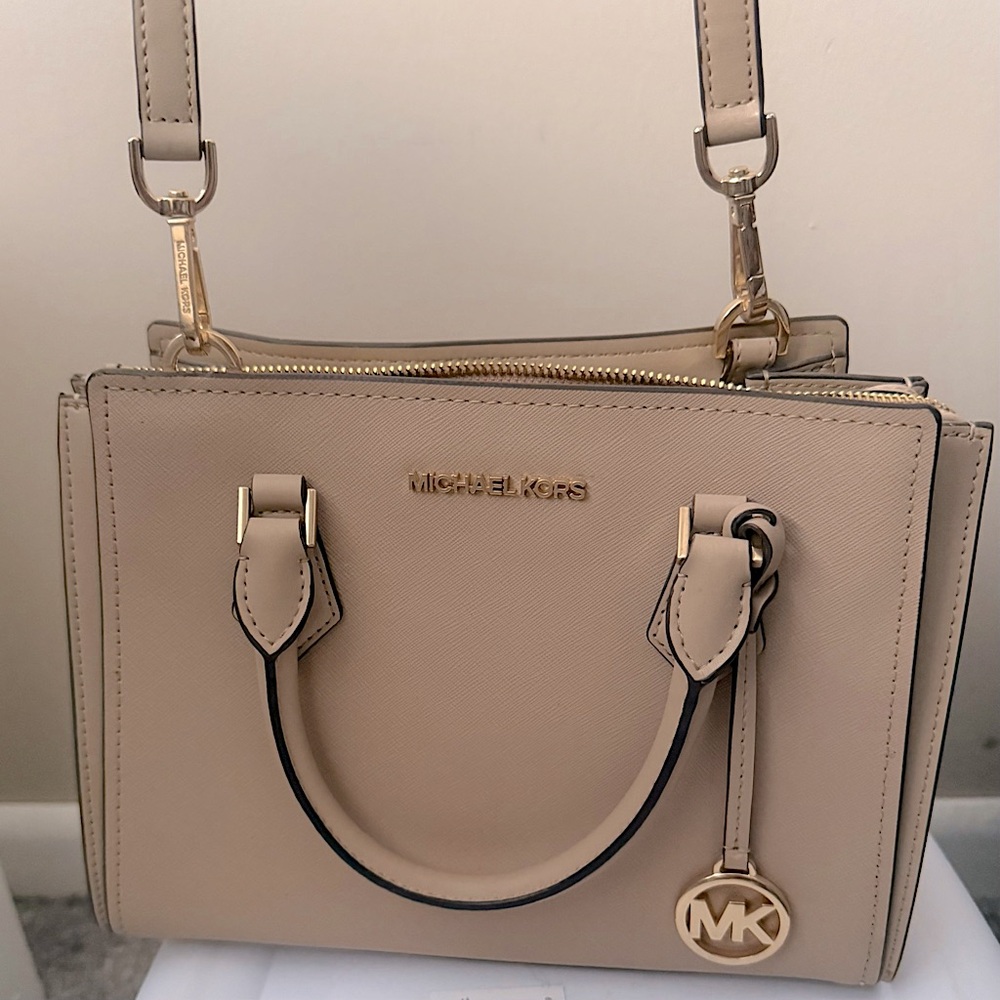 MICHAEL KORS BEIGE SATCHEL ♡